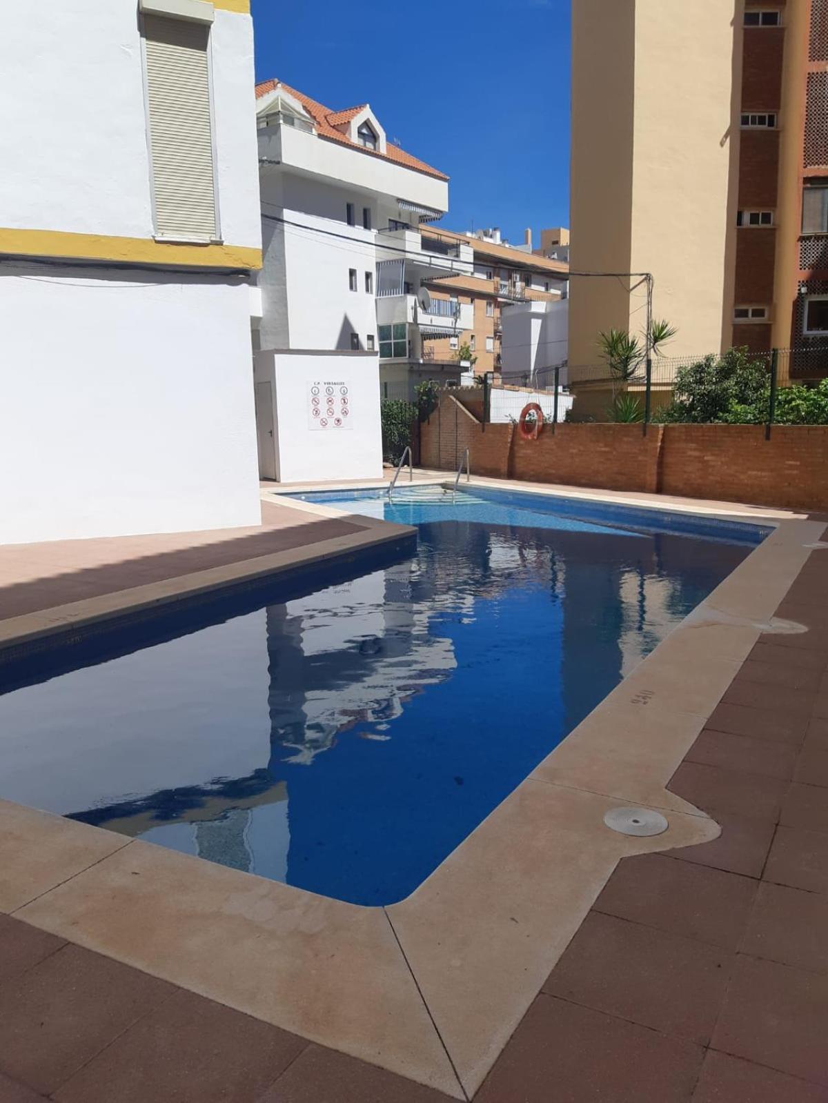 Versalles Beach Apartament 푸엔히롤라 외부 사진